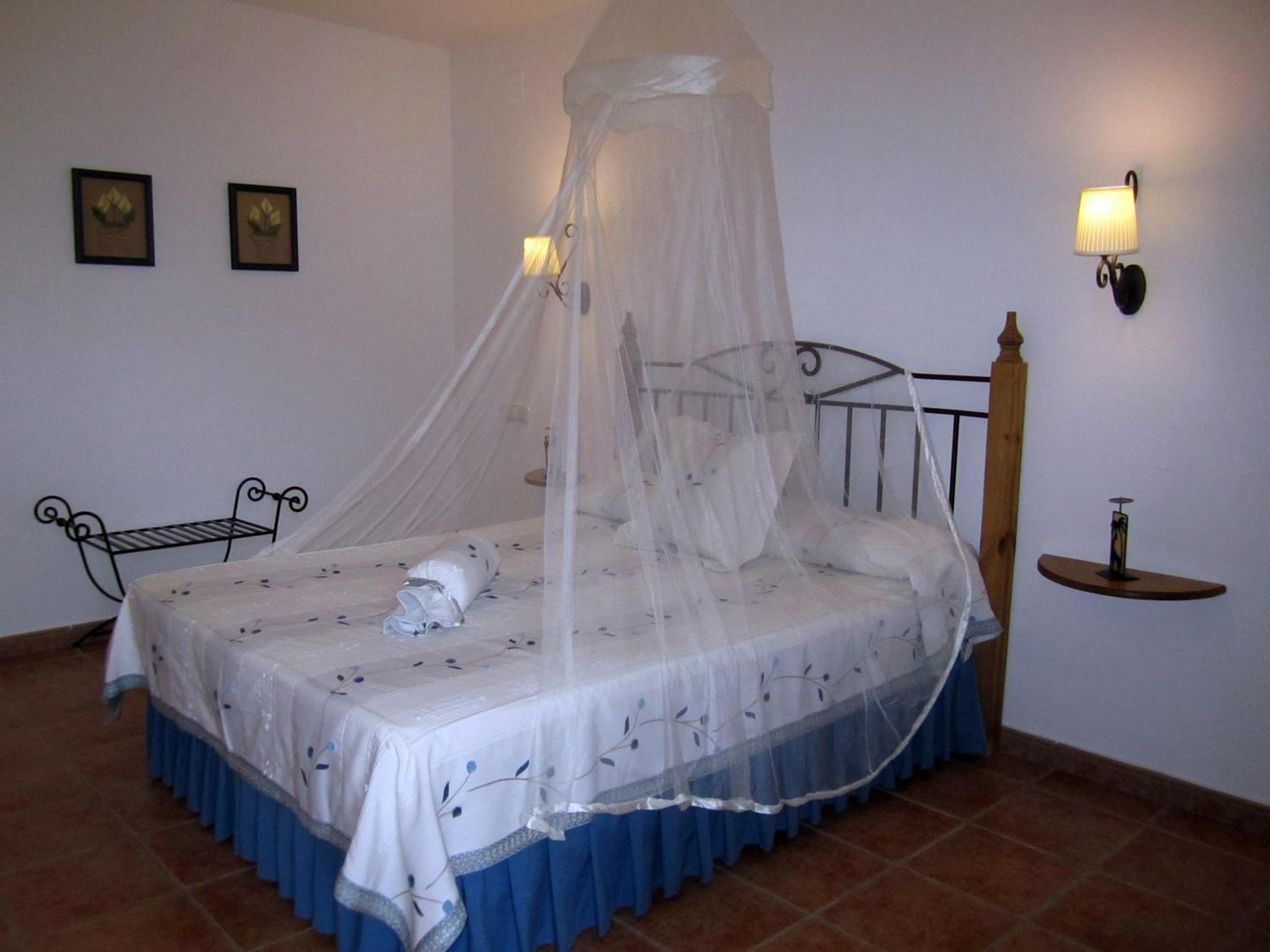 Posada El Camino Almonaster 阿尔莫纳斯特尔拉雷亚尔 外观 照片