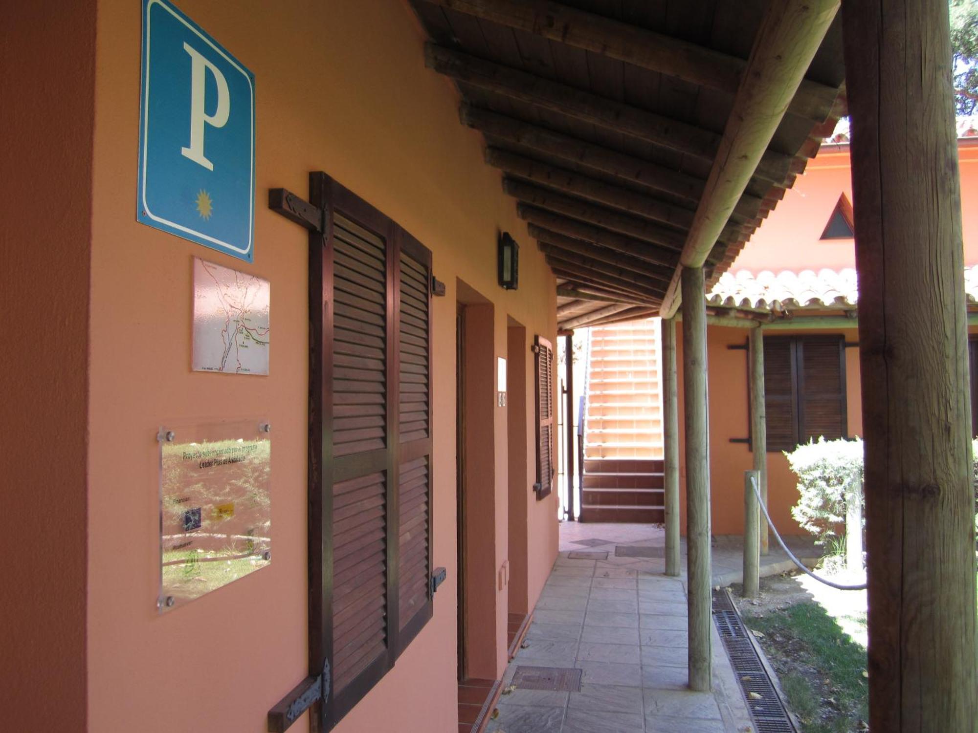 Posada El Camino Almonaster 阿尔莫纳斯特尔拉雷亚尔 外观 照片